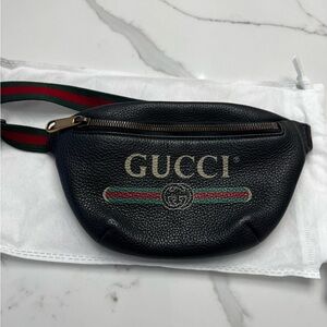 Gucci Black Pebbled Leather Waist Bag